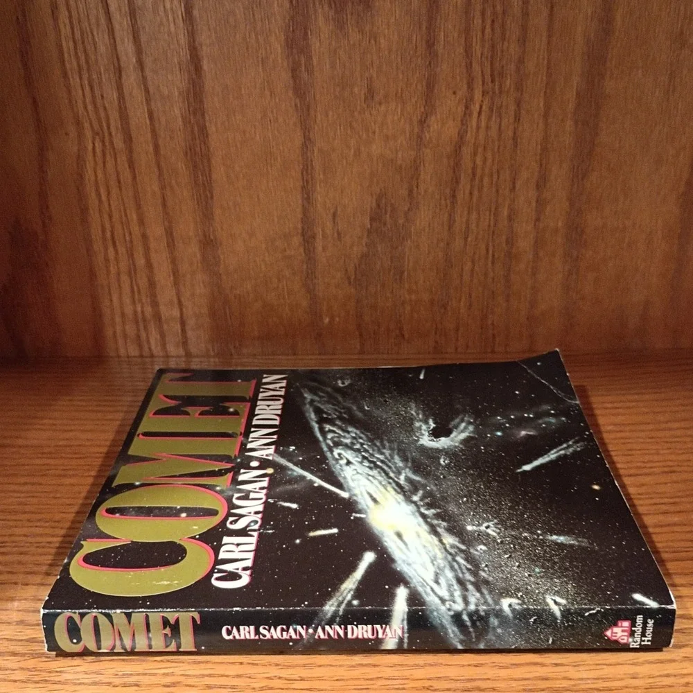 COMET by Carl Sagan & Ann Druyan 1985 Trade Paperback Book